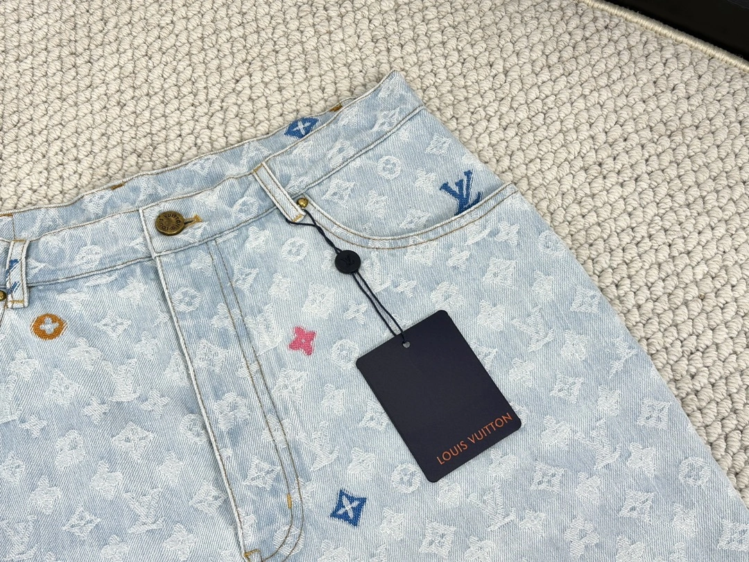 &wg.luxury--8V item: D-F481F0298H